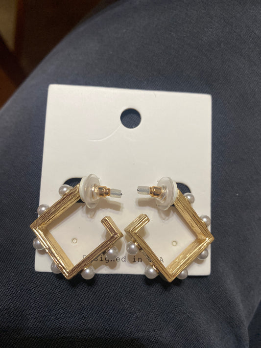 Pearl Square Hoop